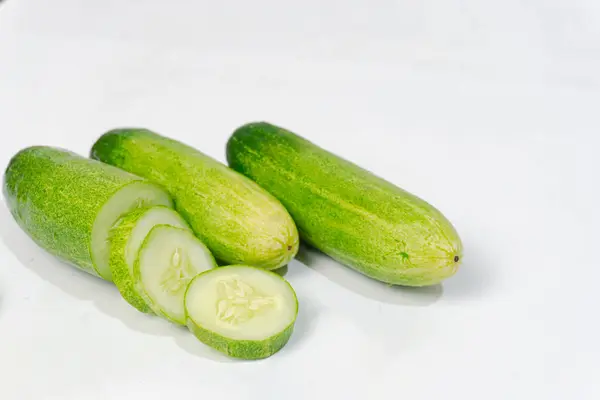 Pepino fresco
